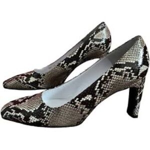 Charles Jourdan Leather Snakeskin Shoes